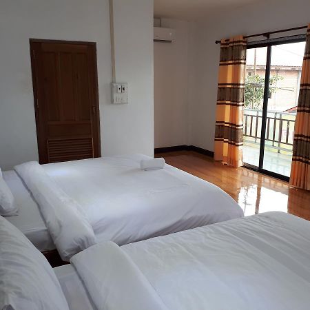 ואנג ויינג Alisona Hostel מראה חיצוני תמונה