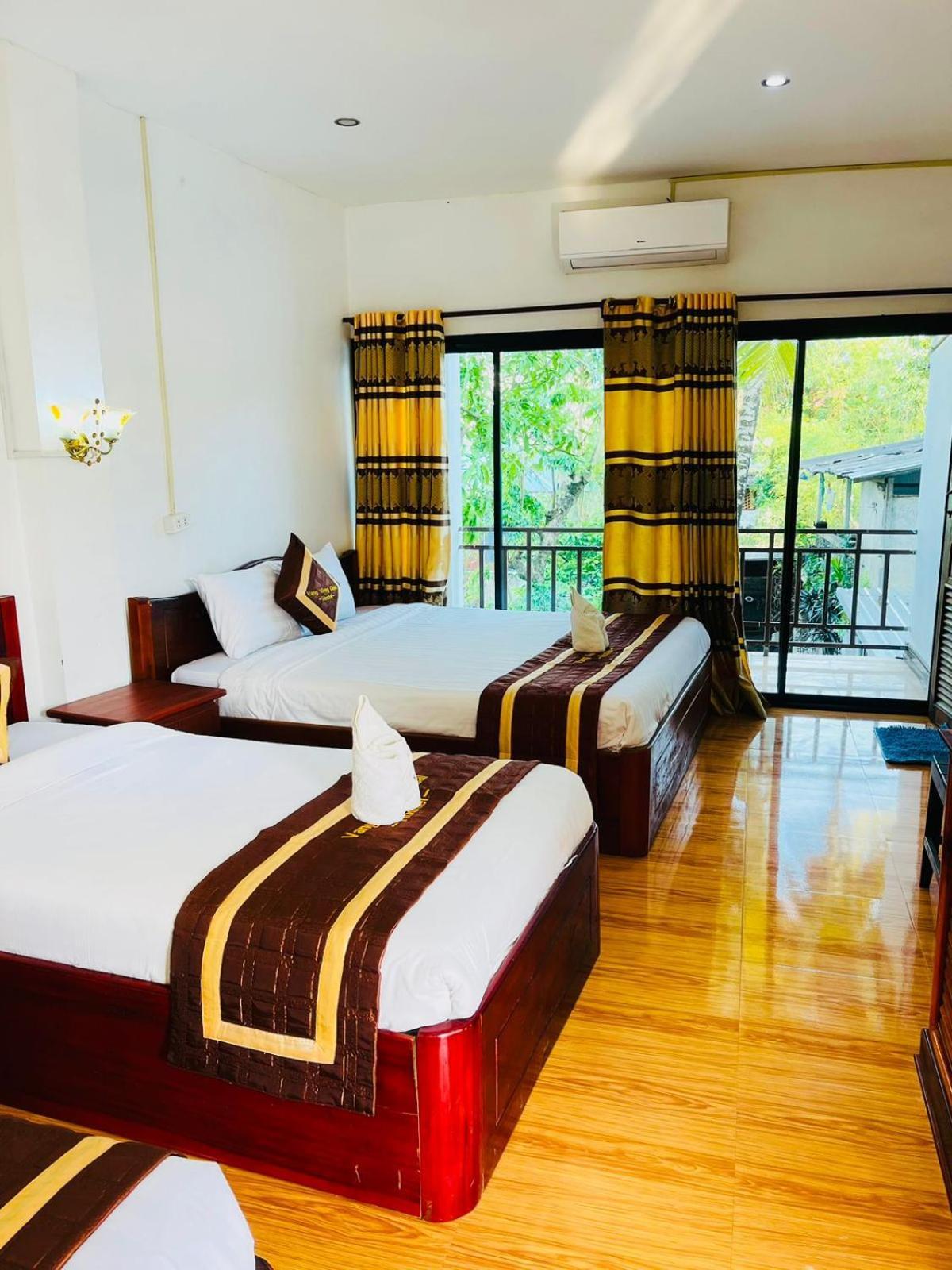 ואנג ויינג Alisona Hostel מראה חיצוני תמונה
